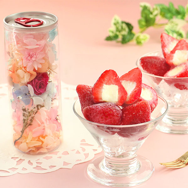 プリザーブドセット「春摘み苺アイス」【年間ギフト】 花【季節の贈り物&ご褒美ギフト】 プリザーブドセット「春摘み苺アイス」【年間ギフト】 花【季節の贈り物&ご褒美ギフト】