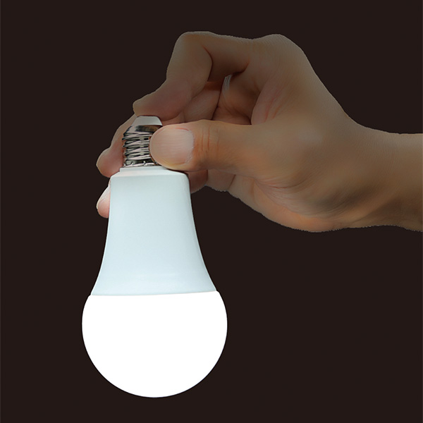 アーネスト 防災LED電球 1個(R8193)【雑貨】 商品画像1