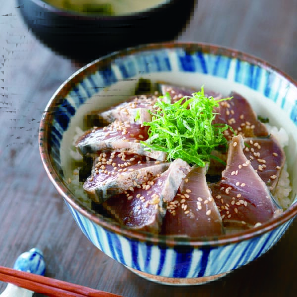 高知 明神水産 かつお丼セット(漁師のわら焼きかつお丼70g×4袋、明神自慢のかつお丼70g×4袋)【お届け期間:11月11日〜1月10日】【旬鮮便】【NN】 魚介・海産物 高知 明神水産 かつお丼セット(漁師のわら焼きかつお丼70g×4袋、明神自慢のかつお丼70g×4袋)【お届け期間:11月11日〜1月10日】【旬鮮便】【NN】 魚介・海産物