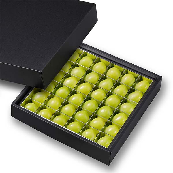 岡山県産 シャインマスカット ジュエリーBOX 36粒【限定50点】【お届け期間：2月12日〜2月14日】【バレンタイン】　商品画像1