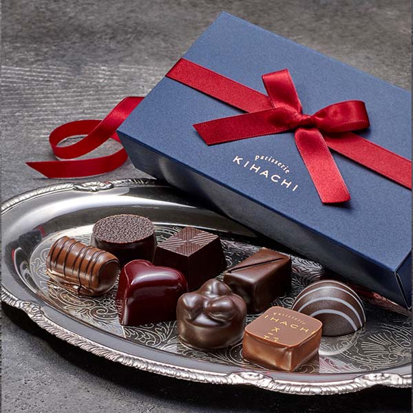 パティスリー キハチ ボンボンショコラ8個入【お届け期間：1月10日〜2月24日】【バレンタイン】　商品画像1