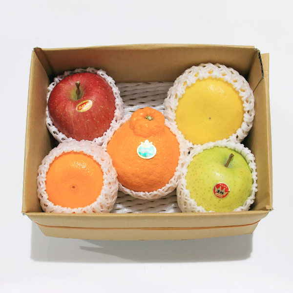 豊洲市場発 国産 旬の果物詰合せ(小) ご自宅用箱入り【おいしいお取り寄せ】　商品画像1
