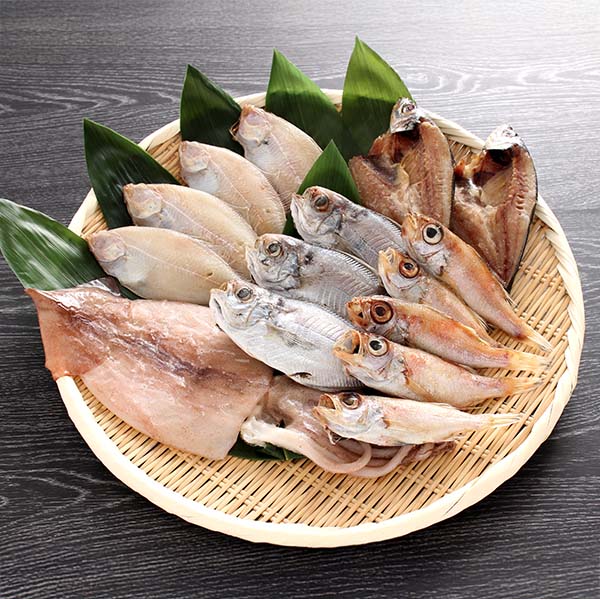島根 渡邊水産 これがやみつき出雲干し B(えぼ鯛丸干し3尾、のどぐろ丸干し、甲高かれい4枚、あじ開き2枚、するめいか1枚)【夏の贈りもの・お中元】【NN】　商品画像1