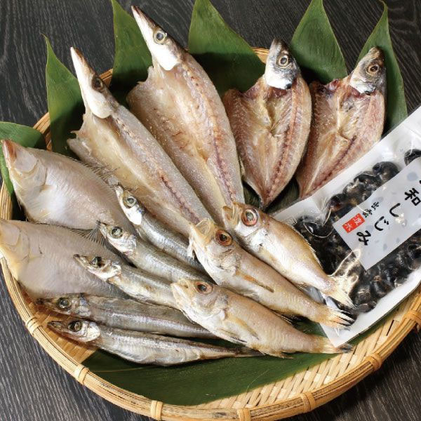 島根 渡邊水産 山陰 開運ひものセット(えてかれい2枚、沖きす丸干し、開きあじ2枚、のどぐろ丸干し、かます開き2枚、大和しじみ(冷凍、宍道湖産))【NN】　商品画像1