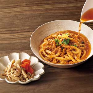 トップバリュ 橋本幹造監修 匠が仕立てた和だしカレーと焚き合わせギフトセット【夏の贈りもの・お中元】