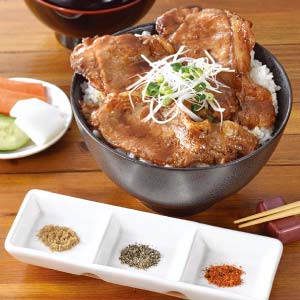 オリエンタルフーズ 北海道産豚丼4食セット(3種の香辛料付)【夏の贈りもの・お中元】