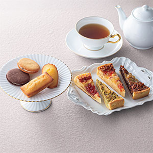 アンリ・シャルパンティエ タルト・フリュイ・アソート M【冬の贈りもの・お歳暮】[HTA-40AWN2]