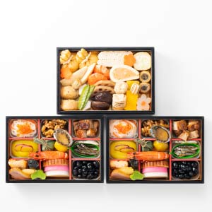 加賀屋 和風おせちお煮しめ三段重【2人前・37品目】【イオンのおせち】