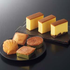 カステラ銀装 カステラ焼菓子詰合せ【冬の贈りもの・お歳暮】[S栗D42]