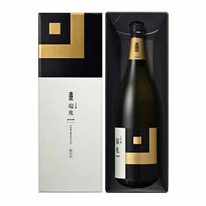 秋田酒類製造 高清水 大吟醸 瑞兆【冬の贈りもの・お歳暮】