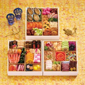 ハイアット リージェンシー 東京 和洋中三段重「香宝」【4〜5人前・45品目】【イオンのおせち】