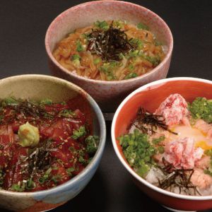 鳥取大漁市場なかうら境港の海鮮丼3種セット(各2人前)かにトロ丼の素(かにトロ、長芋)、かにトロたれ、いかの醤油漬け、本まぐろの醤油漬け、境港加工、食べ方のしおり付【NN】