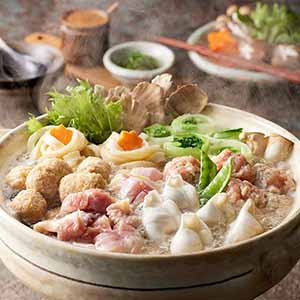 名古屋コーチン鍋 4〜5人前 水餃子、きしめん付き【お届け期間：12月26日〜12月30日】[304]【年末年始ごちそう特集】【サクワ】【直送】