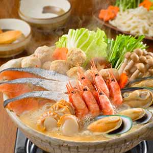 北海道産秋鮭の石狩鍋 うどん付き 2〜3人前【お届け期間：12月26日〜12月30日】[A1710]【年末年始ごちそう特集】【サクワ】【直送】