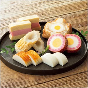 高知 けんかま 土佐魚菜市場 土佐の皿鉢詰合せ 大丸蒲鉾(焼)、大板蒲鉾(焼)、さしみ蒲鉾、味つけコーヤ(赤)、味つけふ巻、手にぎりちくわ【NN】