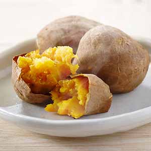 おいもハウス ＜訳あり＞鹿児島県産冷凍焼きいも(安納芋)1.5kg (L8085)【サクワ】【直送】