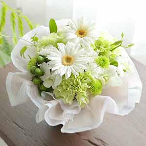 お供えアレンジ「フルリーナ」(ホワイト)【花】【年間ギフト】