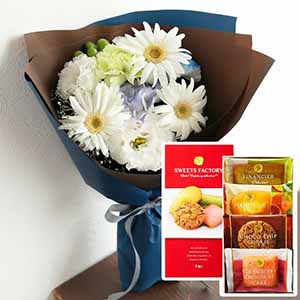 お供えそよはなブーケ(ホワイト)お菓子セット【花】【年間ギフト】