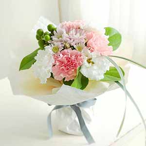 お供えスタンディングブーケ「ももいろ」【花】【年間ギフト】