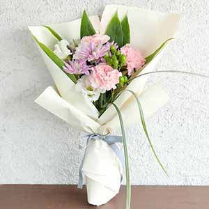 お供え花束「そらね」(ピンク)【花】【年間ギフト】