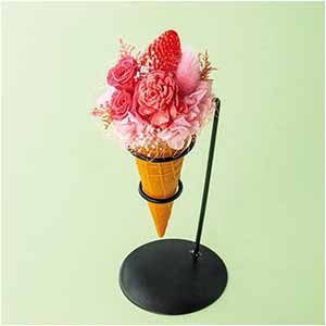 Luna プリザーブドフラワー アイスクリームアレンジ「ストロベリー」【母の日】