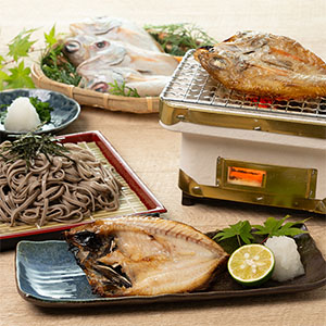 鳥取 大漁市場なかうら のどぐろと出雲そばセット 4食(のどぐろ開き4枚(山陰沖産)、自家挽き生そば100g×4食、そばつゆ40g×4袋)【NN】